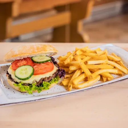 & Restaurant Becher 3*