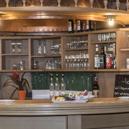 & Restaurant Becher 3*