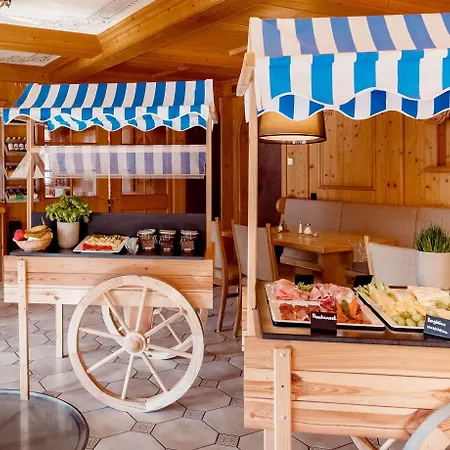 Hotel&restaurant Becher 3*
