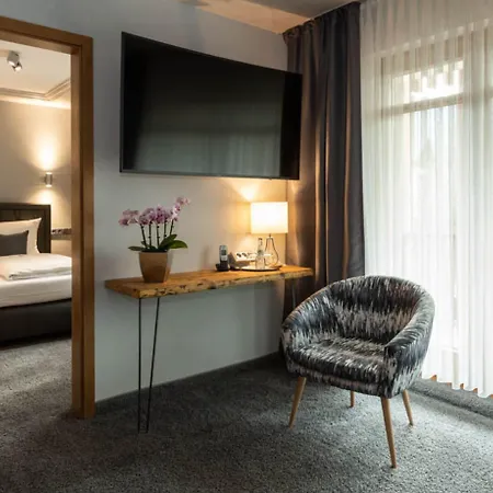 & Restaurant Becher 3* Donzdorf