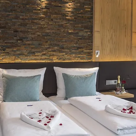 & Restaurant Becher Hotel