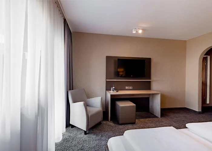 & Restaurant Becher 3* Donzdorf